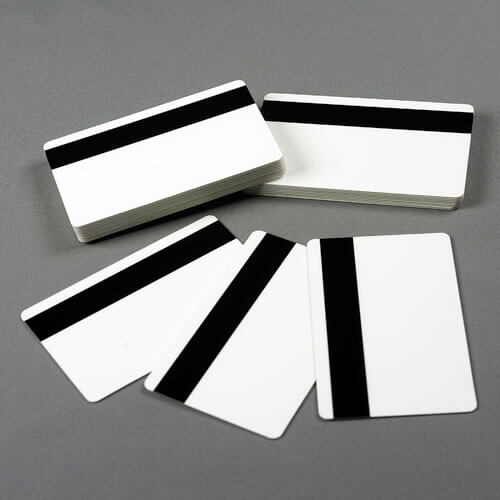 X-tek™ CR8030 Blank Cards with HiCO Magnetic Stripe (500-pack)